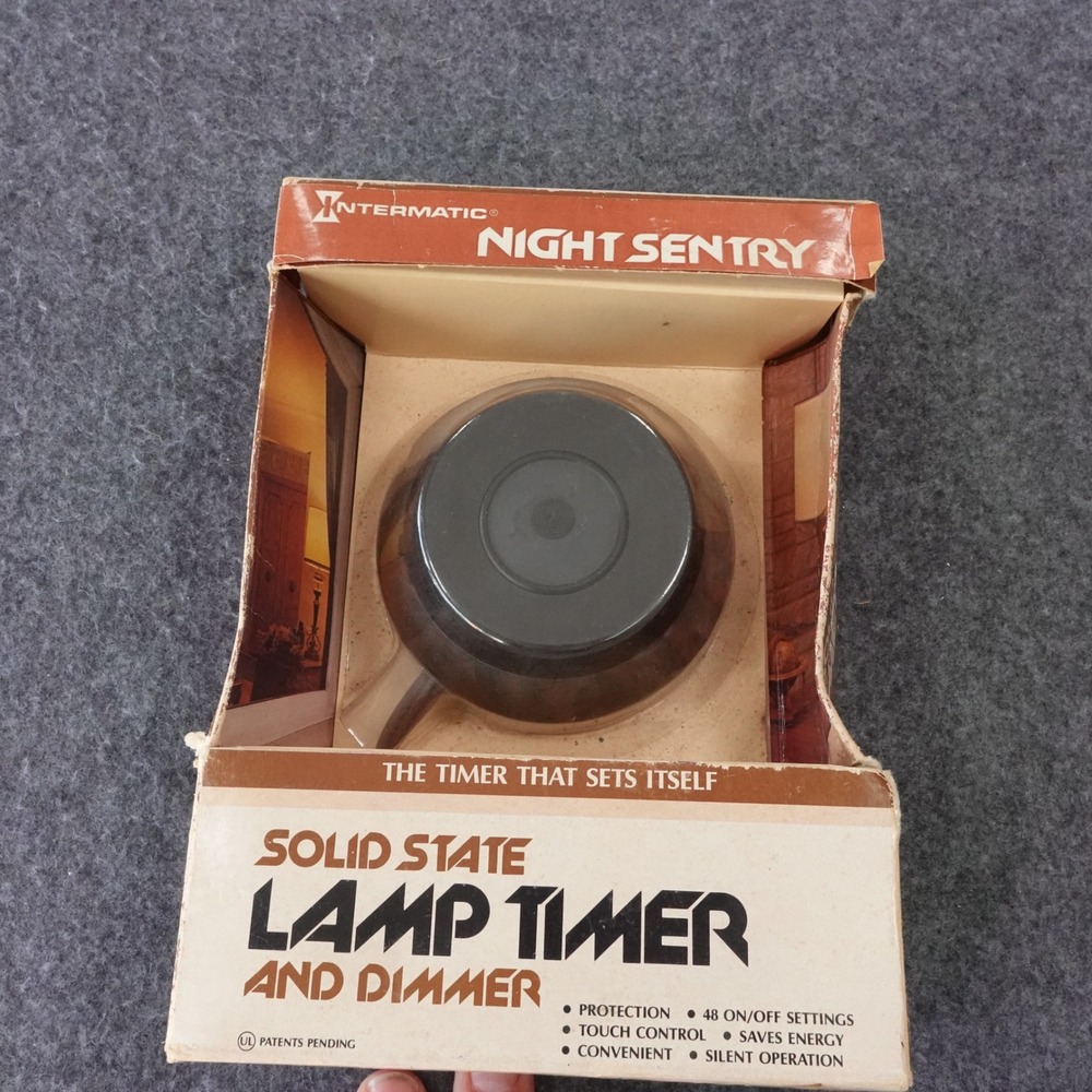 Vintage Intermatic Night Sentry Lamp Timer Dimmer EJ 485 Woodtone 1980 New NOS